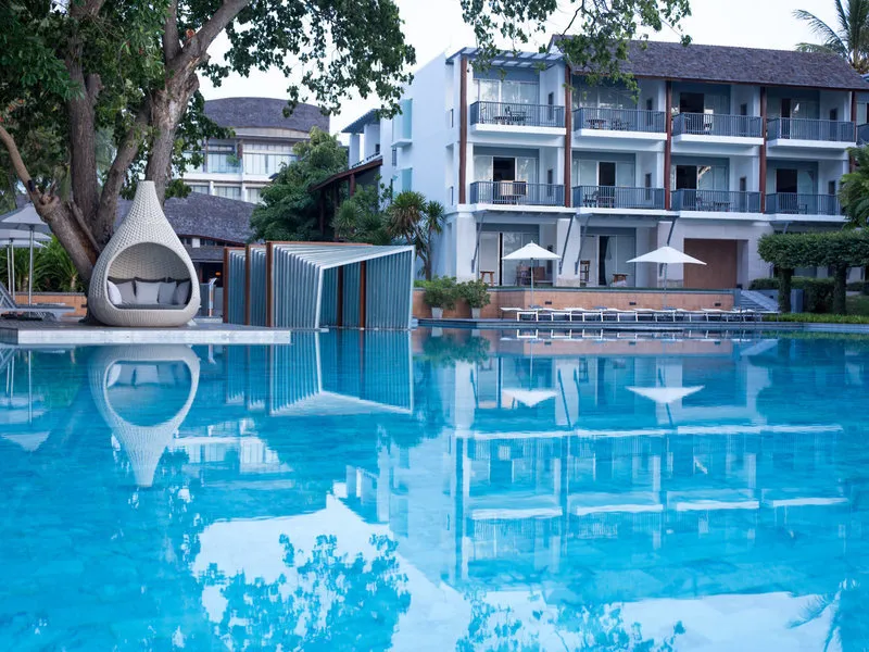 Infinity bazen s pogledom na morje v resortu Veranda