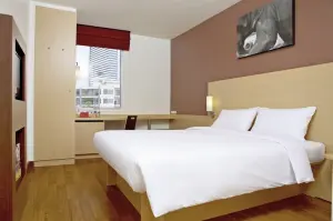 ibis Bangkok Sathorn Hotel